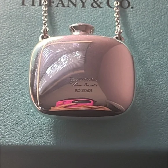 Tiffany & Co. Elsa Peretti Bottle Necklace - Picture 14 of 14